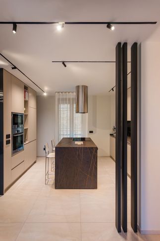 Cucina in stile moderno di 14 di GianlucaTessaro_Designer
