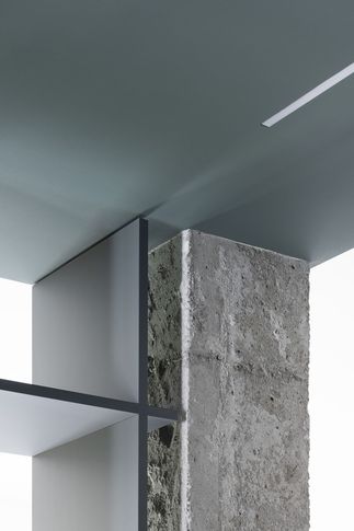 Open Space in stile minimal di 50 di Moroni Architettura 2.0