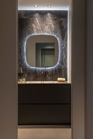 Bagno in stile contemporaneo di 3 di Castelli Sasso architetti