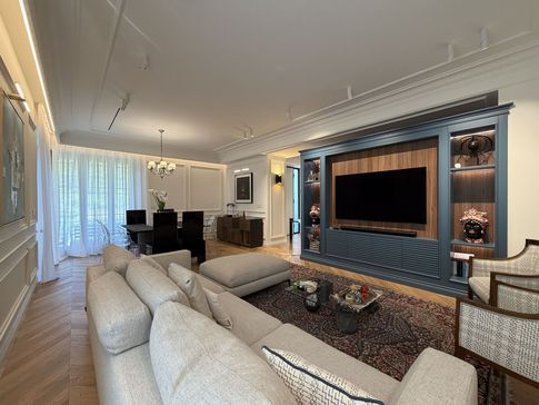 Sala da Pranzo in stile contemporaneo di 35 di Studio Gaetano Riccardelli