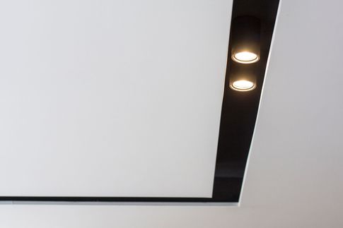 Open Space in stile moderno di 50 di Pucciarelli Architetti