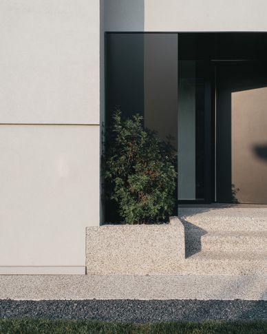Facciata in stile minimal di null di Didonè Comacchio Architects
