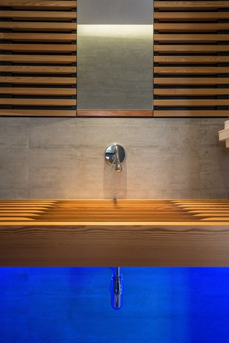 Bagno in stile contemporaneo di 6 di Paolo Basco Architetto Bagno in stile contemporaneo di 6 di Paolo Basco Architetto