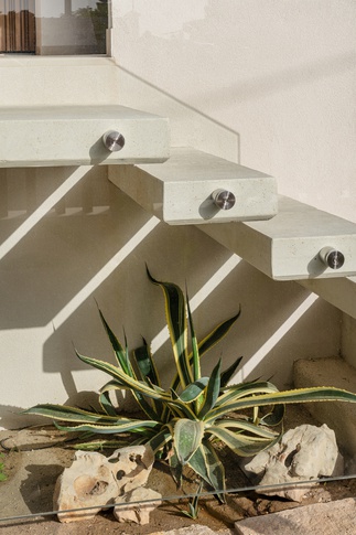 Giardino in stile mediterraneo di 126 di Francesco Cardano Interior Designer