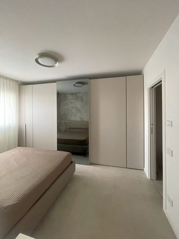 Camera da Letto in stile contemporaneo di 15 di Renderincanto