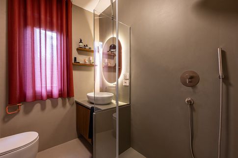 Bagno in stile contemporaneo di 8 di MANUARINO architettura design comunicazione