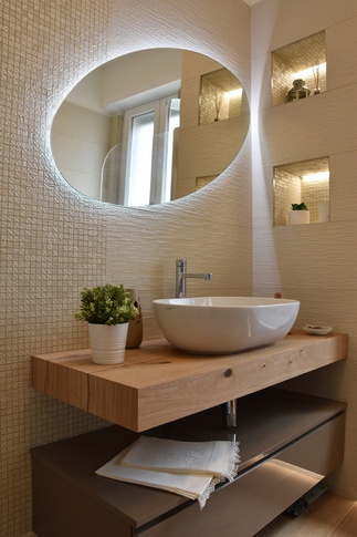Bagno in stile contemporaneo di 5 di A+A Architects Bagno in stile contemporaneo di 5 di A+A Architects