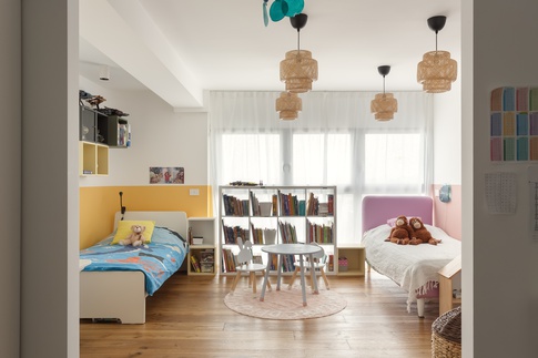 Cameretta Bambini in stile moderno di 30 di NOMADE ARCHITETTURA