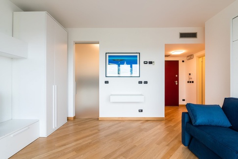 Open Space in stile moderno di 30 di Marco D'Andrea Architettura + Interior Design
