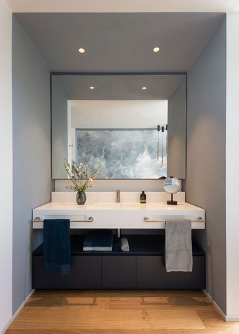 Bagno in stile moderno di 14 di Annalisa Carli Architetto