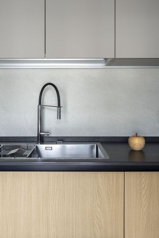 Cucina in stile contemporaneo di 10 di Roberta Piva | Fotografia di interni Cucina in stile contemporaneo di 10 di Roberta Piva | Fotografia di interni