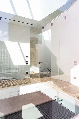 Open Space in stile contemporaneo di 70 di valeria ingrao architetto Open Space in stile contemporaneo di 70 di valeria ingrao architetto