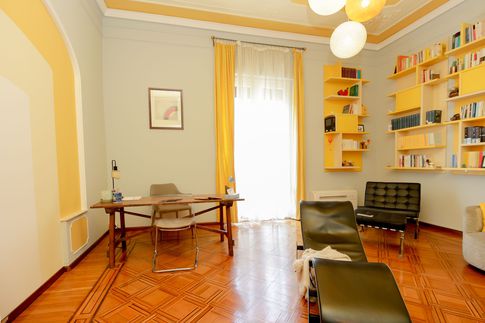 Studio in stile classico di 14 di Valentina Solera Architetto