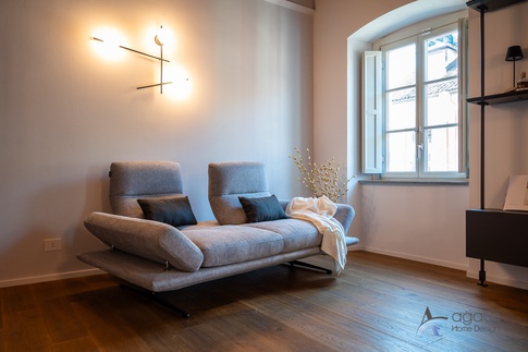 Soggiorno in stile contemporaneo di 24 di Agata Home Design
