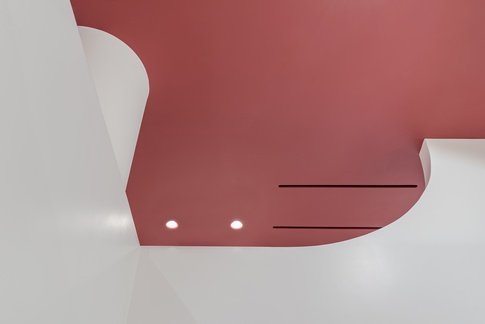 Open Space in stile contemporaneo di 75 di Caleidoscopio Architettura