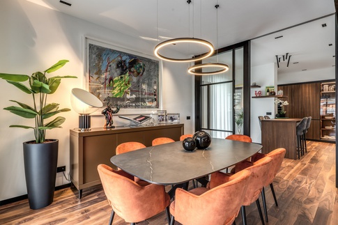 Soggiorno in stile contemporaneo di 20 di MOB Architects