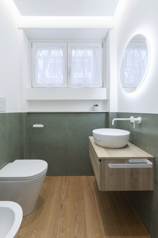 Bagno in stile contemporaneo di 4 di Alessandra Avagnano Architetto