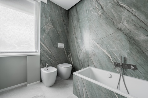 Bagno in stile moderno di 7 di Annalisa Carli Architetto