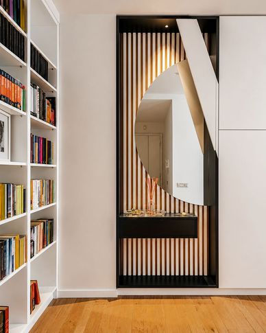 Ingresso in stile classico di 7 di Equus Architects