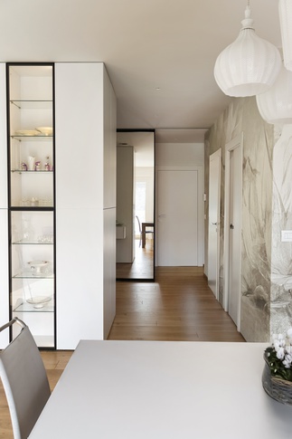 Ingresso in stile contemporaneo di 5 di Studio MAC