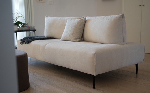 Open Space in stile contemporaneo di 50 di MG Decoration Open Space in stile contemporaneo di 50 di MG Decoration