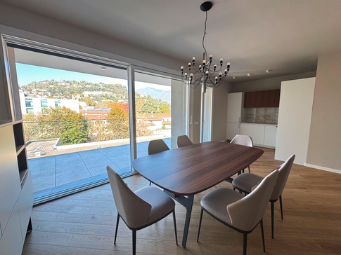 Soggiorno in stile contemporaneo di 40 di Elena Russo Interiors