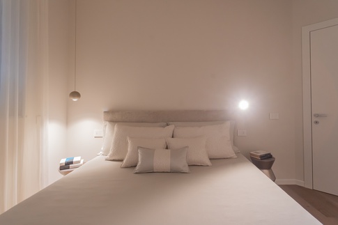 Camera da Letto in stile glamour di 12 di Alessandra Parolini Studio Camera da Letto in stile glamour di 12 di Alessandra Parolini Studio