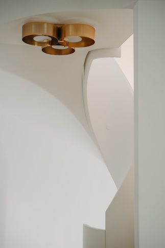 Open Space in stile glamour di 150 di Architetto Michelangelo Todisco