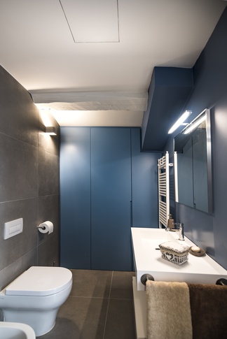 Bagno in stile moderno di 7 di MICHELE VOLPI STUDIO INTERIOR DESIGN