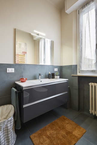Bagno in stile urban di 5 di Arar Studio di Arar Muna Isabella