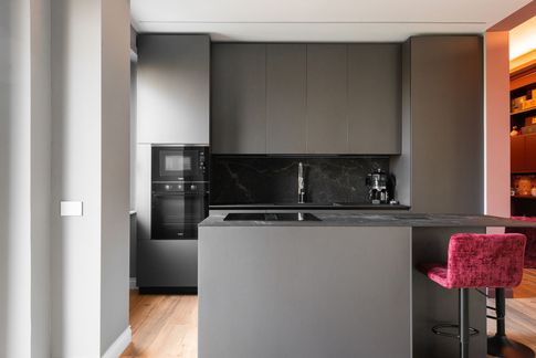 Cucina in stile glamour di 15 di Equus Architects Cucina in stile glamour di 15 di Equus Architects