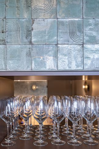 Sala da Pranzo in stile contemporaneo di 20 di Frame Farm - Architecture & Design