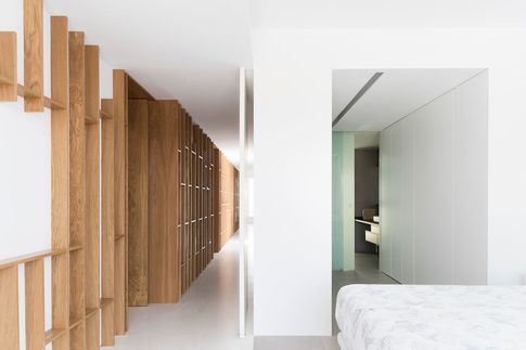 Camera da Letto in stile minimal di 20 di Lorenzo Franzi | Fotografia