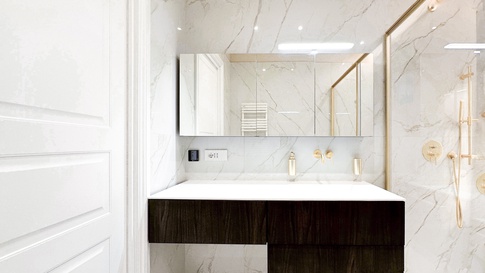 Bagno in stile eclettico di 5 di Studio Gaetano Riccardelli