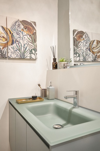 Bagno in stile contemporaneo di 6 di Arar Studio di Arar Muna Isabella Bagno in stile contemporaneo di 6 di Arar Studio di Arar Muna Isabella
