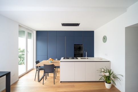 Open Space in stile minimal di 35 di Gianluigi Sputore Architetto Open Space in stile minimal di 35 di Gianluigi Sputore Architetto