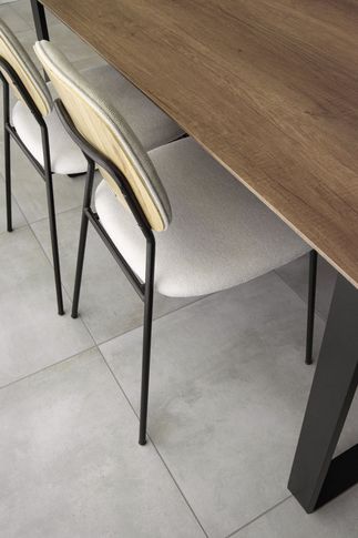 Open Space in stile moderno di 38 di Silvia Aquilani . Design studio