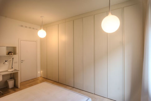 Camera da Letto in stile contemporaneo di 19 di Pierpaolo Iannone Architetto Camera da Letto in stile contemporaneo di 19 di Pierpaolo Iannone Architetto