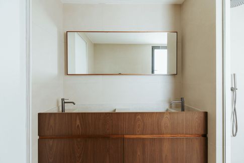 Camera da Letto in stile moderno di 60 di GIOVANNI SELLITRI STUDIO