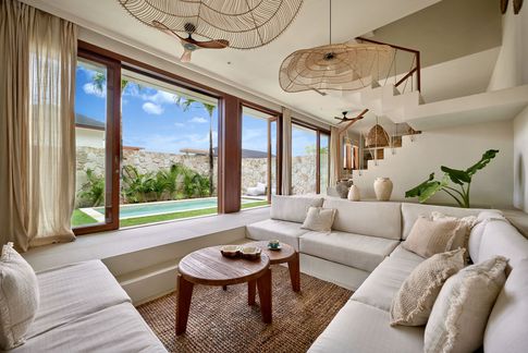 Soggiorno in stile tropicale di 45 di Riccardo Rubelli Architetto