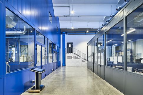 Open Space in stile industriale di 3800 di Lorenzo Franzi | Fotografia