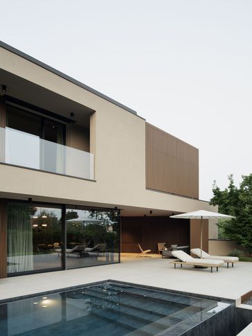 Facciata in stile minimal di null di Didonè Comacchio Architects