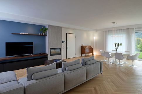 Open Space in stile contemporaneo di 62 di DQA Studio di architettura