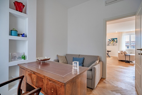 Studio in stile contemporaneo di 12 di Gianluca Chiocca Interior Design Studio