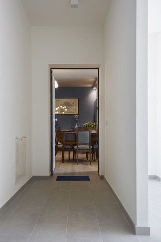 Open Space in stile transitional di 36 di Arar Studio di Arar Muna Isabella Open Space in stile transitional di 36 di Arar Studio di Arar Muna Isabella