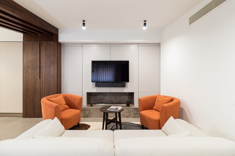 Open Space in stile contemporaneo di 40 di Arch'IN - Architettura di Interni