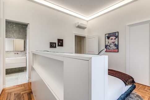 Camera da Letto in stile contemporaneo di 25 di MOB Architects