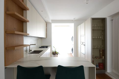 Cucina in stile contemporaneo di 16 di Fiorenzo D'Onofrio Architetto