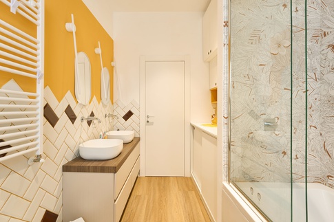 Bagno in stile contemporaneo di 7 di Studio Signò Bagno in stile contemporaneo di 7 di Studio Signò