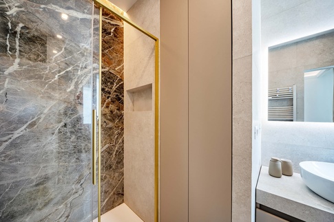 Bagno in stile contemporaneo di 6 di Gianluca Chiocca Interior Design Studio Bagno in stile contemporaneo di 6 di Gianluca Chiocca Interior Design Studio